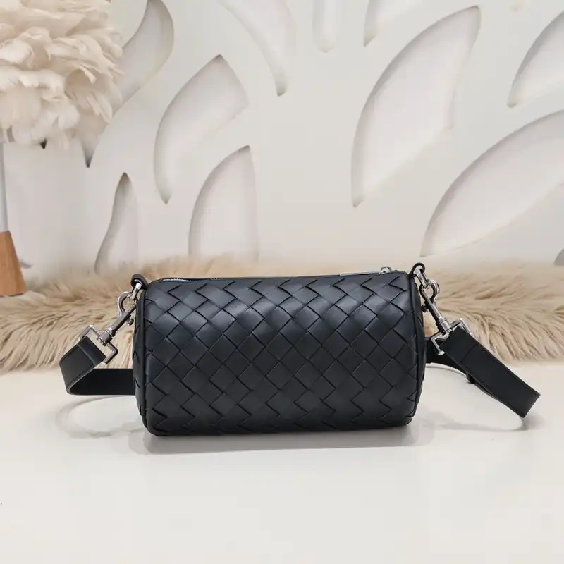 b0tte*a Ven*ta bags 2401ya0111
